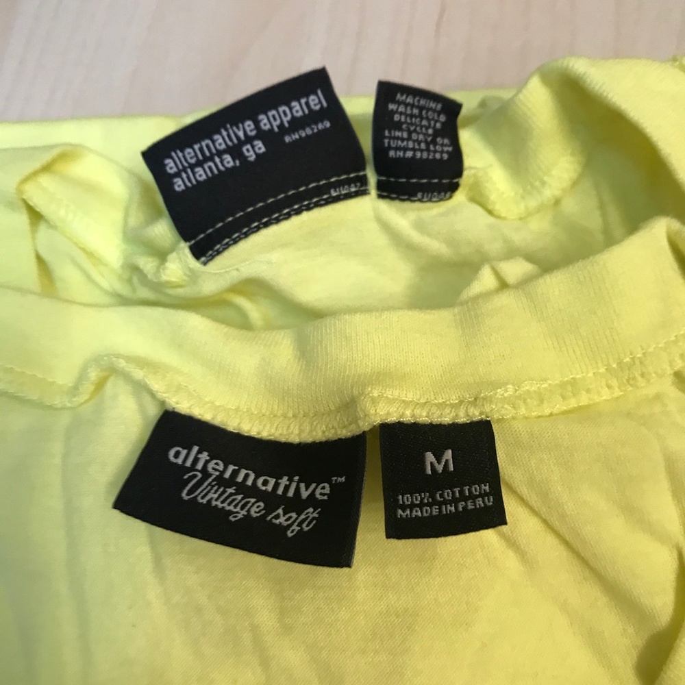 Alternative Soft. Short Sleeve Scoop Neck T-Shirt. Bodycon. Stretchy. Medium. - Picture 9 of 11